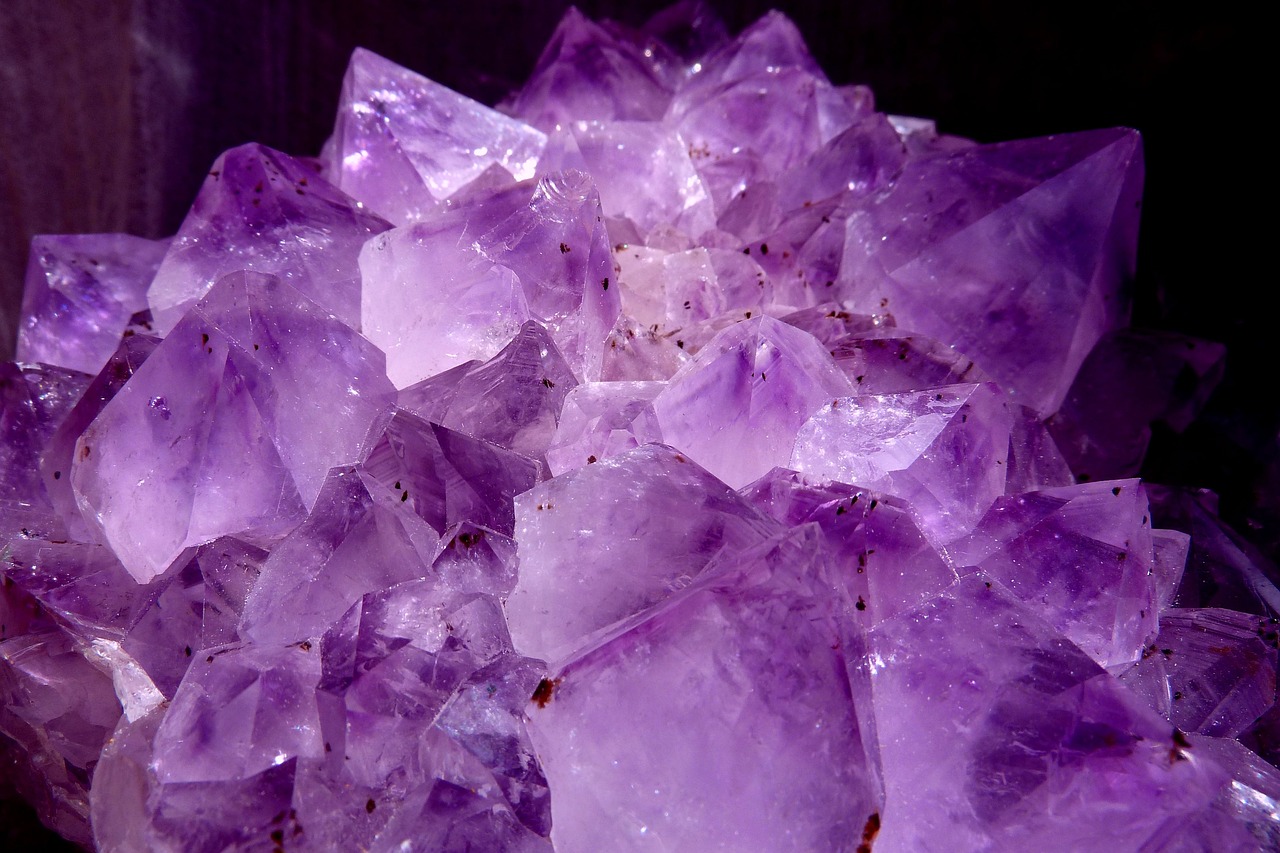 gemstone, amethyst, violet, crystal cave, druze, gemstone tip, gemstone chunks, dark purple, purple, transparent, translucent, shine, bright, partly blotchy-cloudy, colorless purple, gray-violet, lighter cobalt blue, with a purple tinge, semi precious stone, healing stone, protective stone, mineral, crystal, quartz, late, ore, rocks, stone, gem customer, naturopathy, medicine, art, nature, health, beauty, decoration, decorative, deco, decorate, precious, amethyst, amethyst, amethyst, amethyst, amethyst, violet, purple, crystal, crystal, crystal